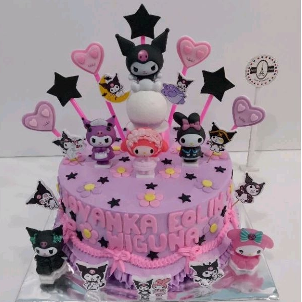 

kuromi cake