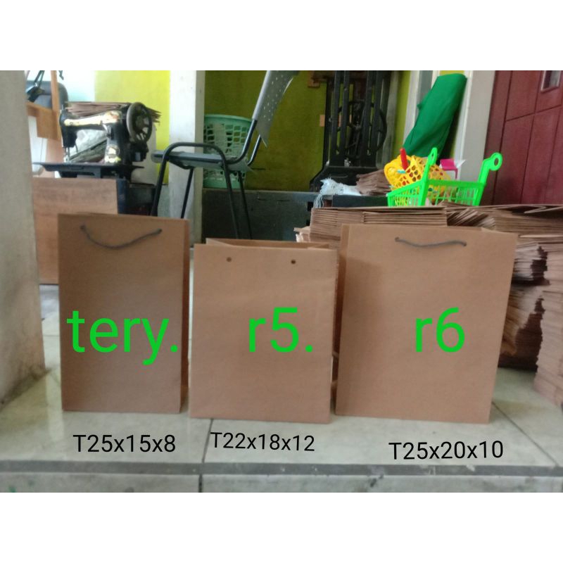 

PAPERBAG/TAS KERTAS Ukuran 15*25 (Wafer) 6.500/LUSIN