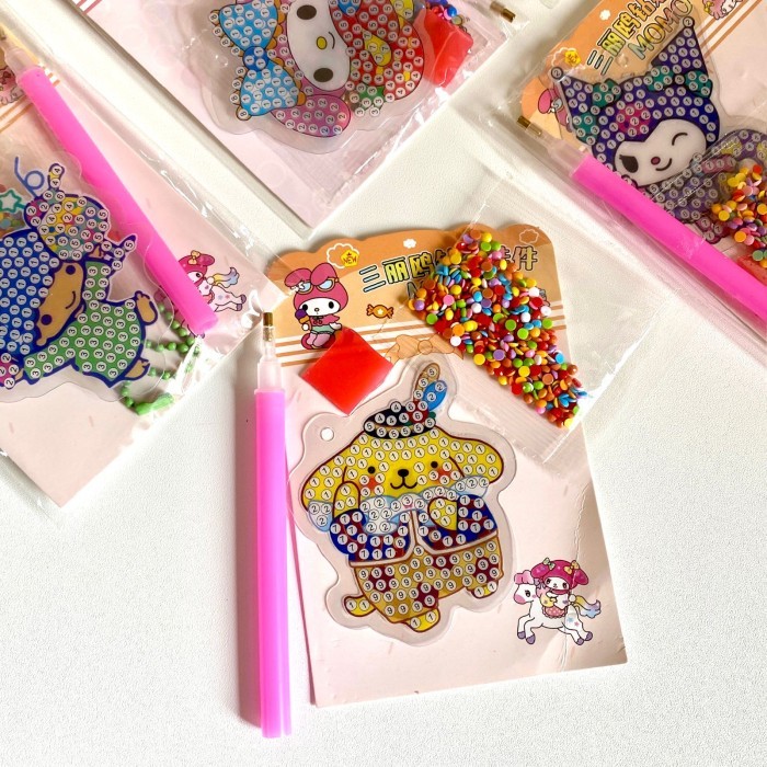 

1 LEMBAR 20 PCS STIKER SANRIO GANTUNGAN /MANIK MANIK SANRIO / STIKER SANRIO MANIK MANIK VIRAL