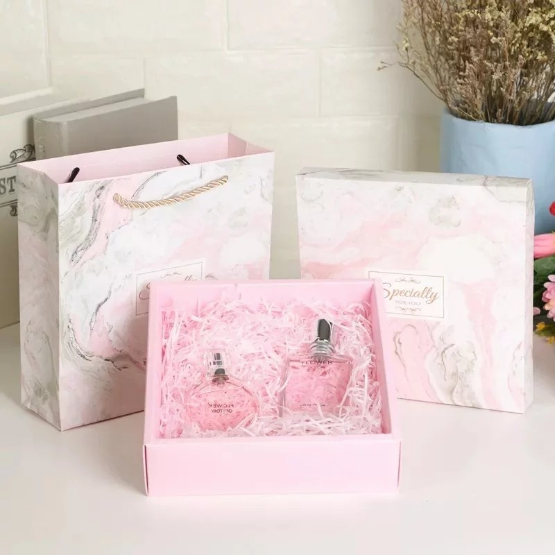 

(GB65) Kotak Gift Box Marble Dengan Paperbag