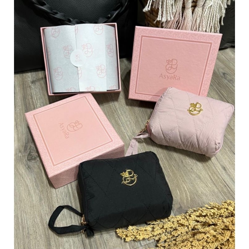 

AsyaRa Hard Box Packaging Mukena Mini [KHUSUS MUKENA AMARYLLIS SERIES]