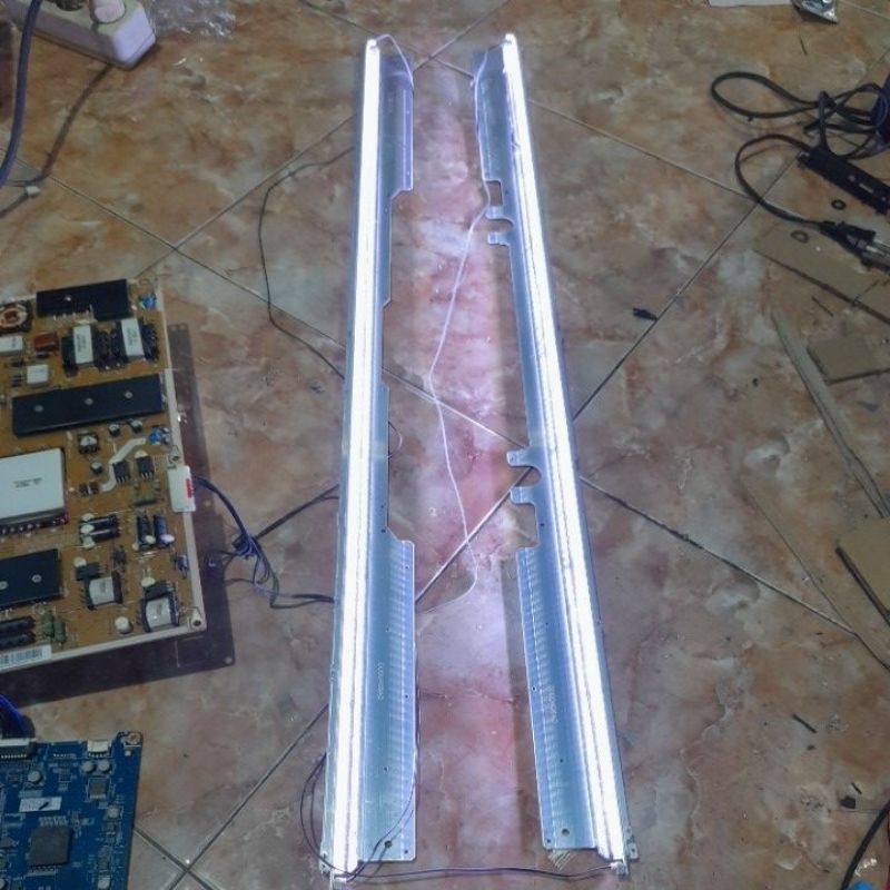 Lampu backlight tv led samsung 40 inch UA40C7000WR