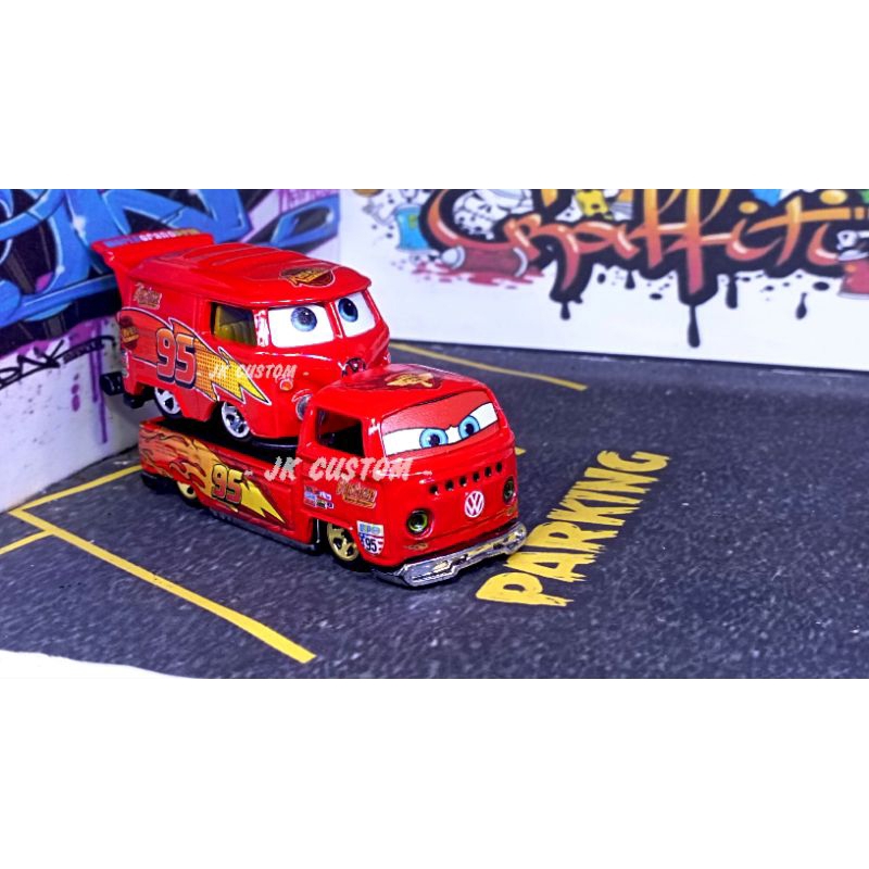 Hotwheels Kool Kombi & Pickup T2 custom Lightning McQueen