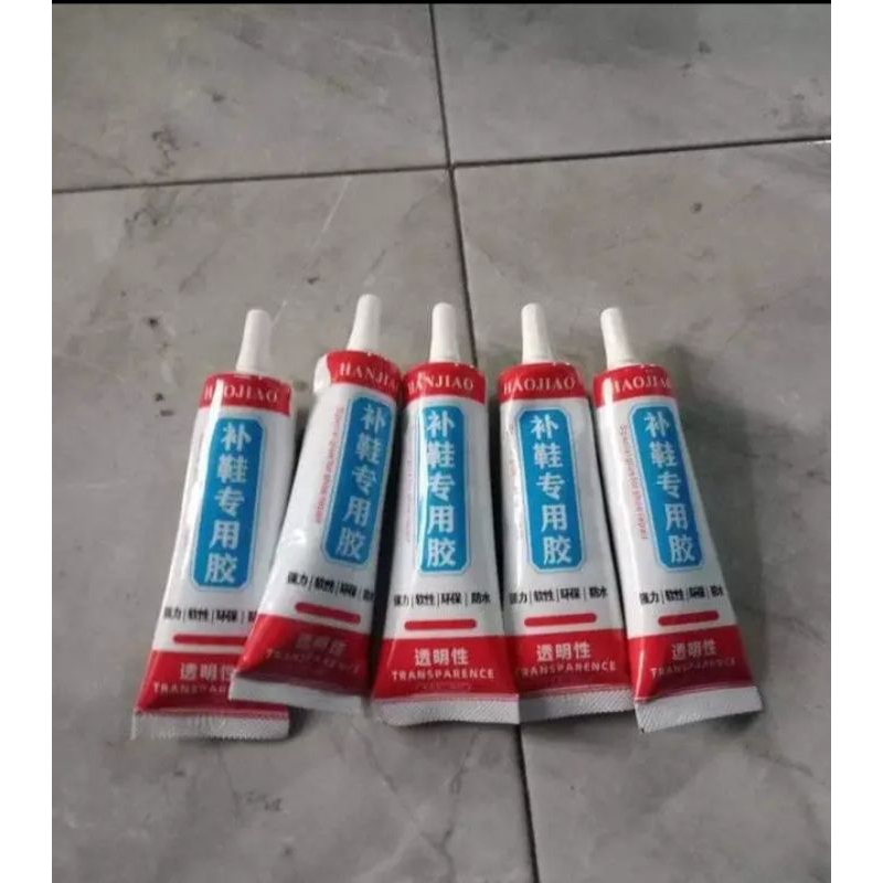 Lem Sepatu Sandal