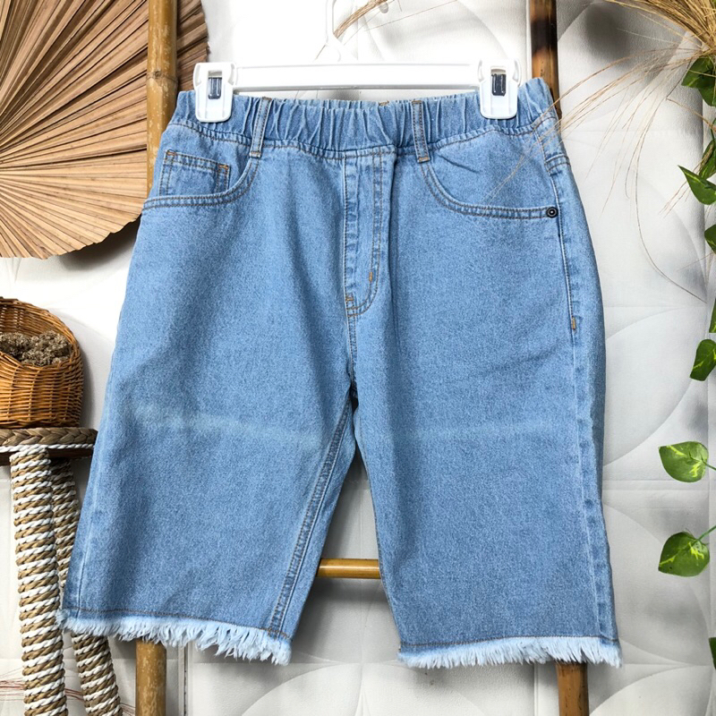 Celana pendek wanita Brand Nevada