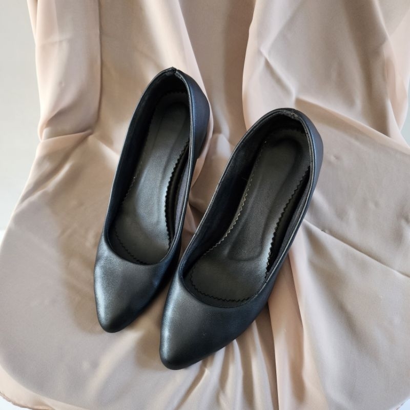 Sepatu Formal Adorable Project Custom - Pantofel Preloved