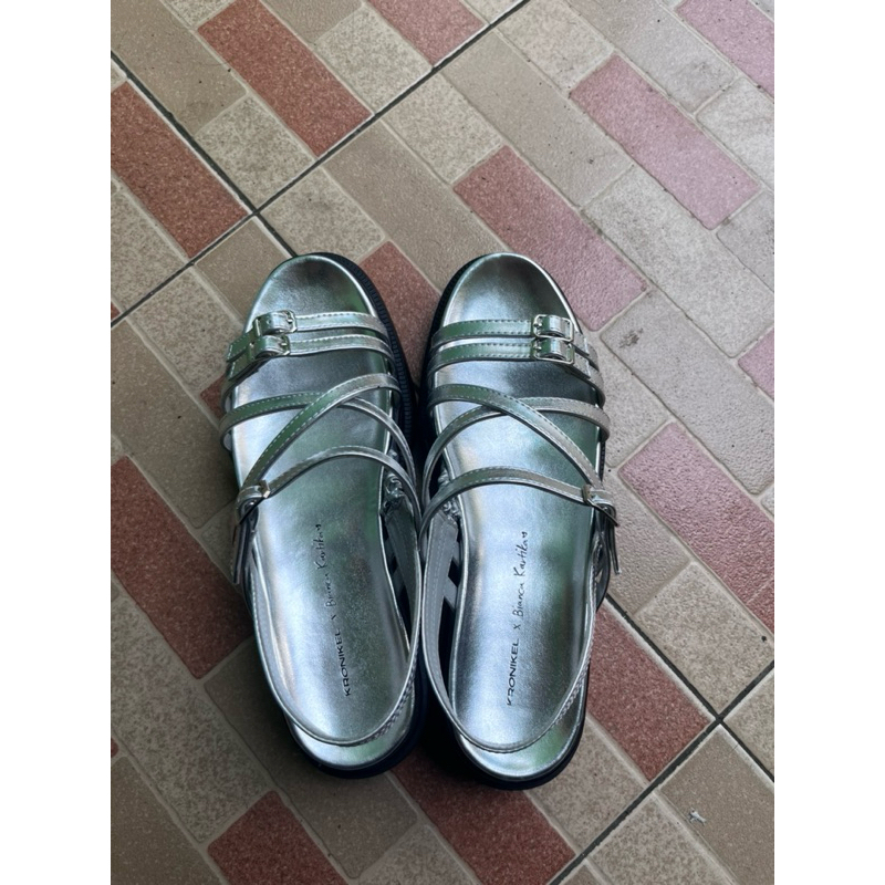 Preloved sandal mirae kronikel x bianca kartika