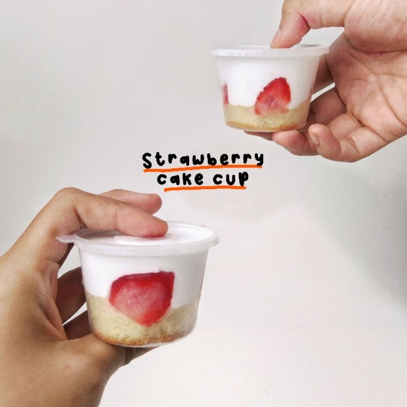 

Kue Ultah Mini | Hampers Ulang Tahun | Mini Dessert Box | Strawberry Cake Cup