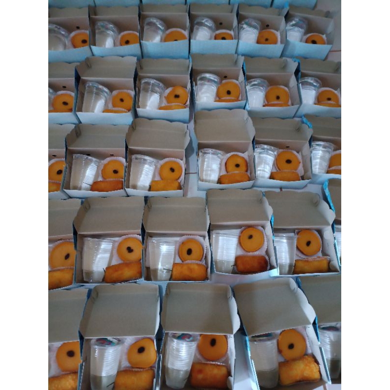

Kue Kotak
