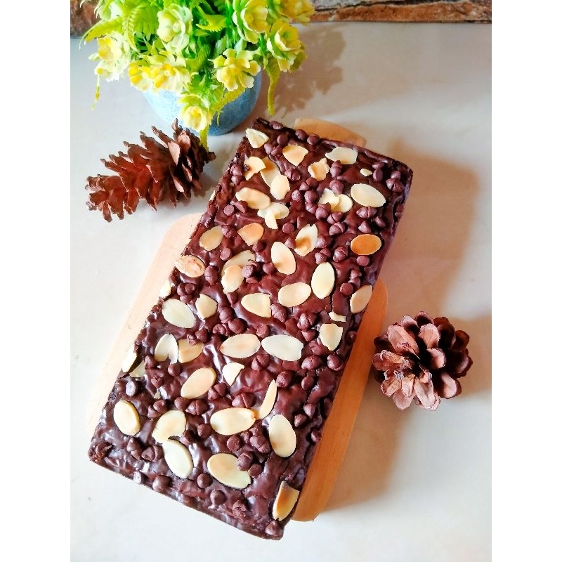 

FUDGY BROWNIES PREMIUM