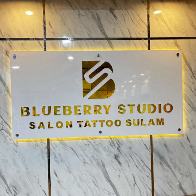 

Khusus pesanan custom papan nama akrlik