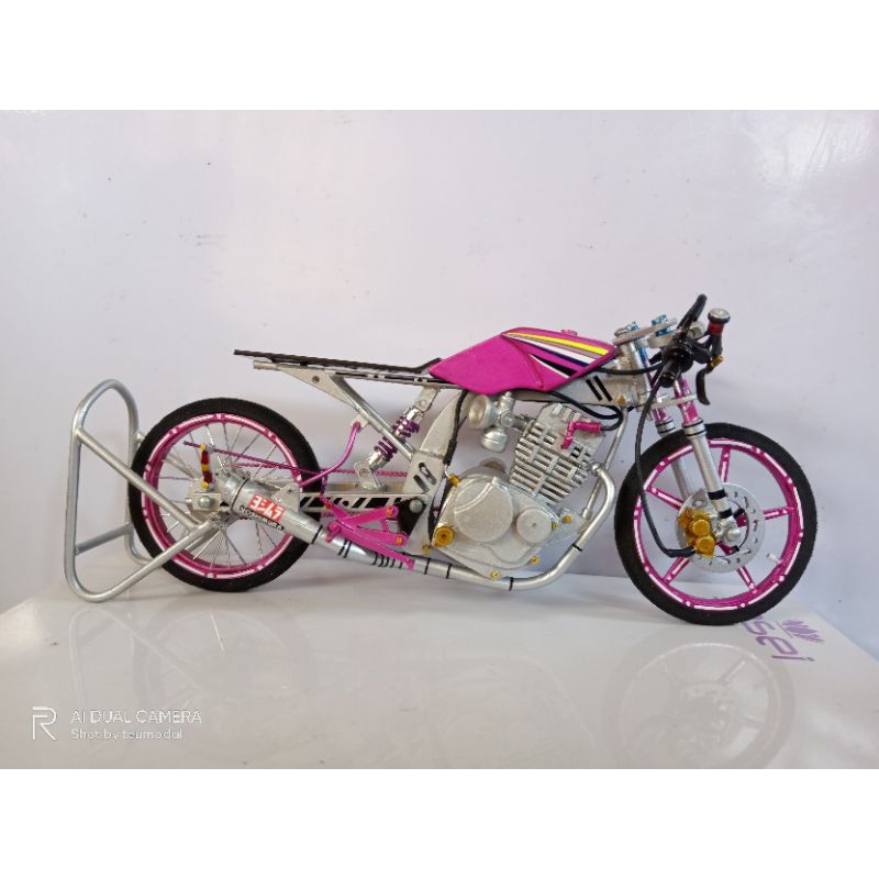 MINIATUR CB HEREX