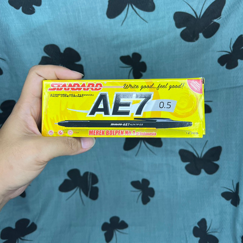 

STANDARD AE7 0.5 Pulpen