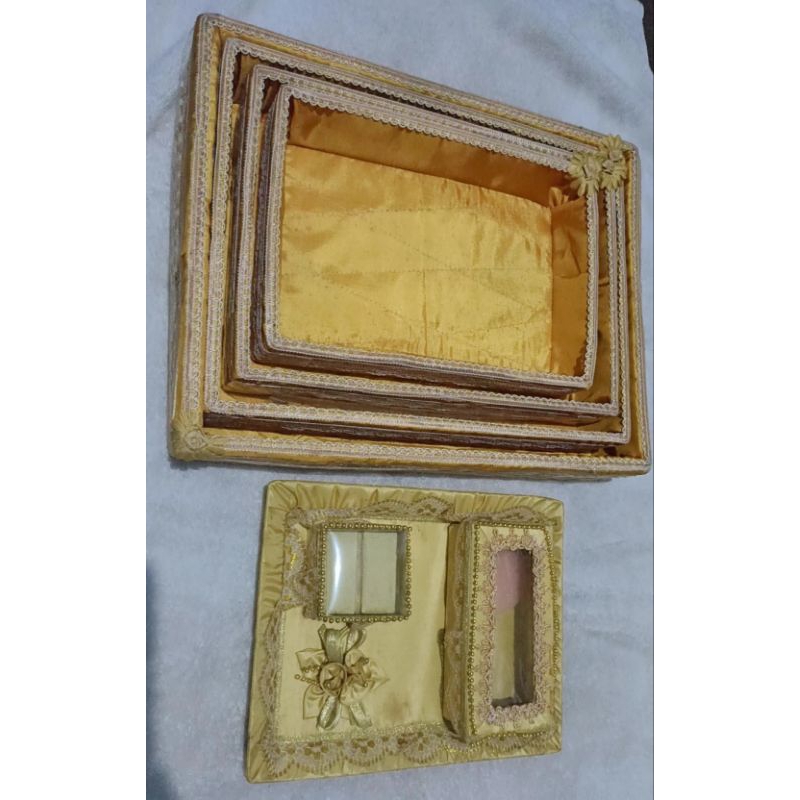 

Box Seserahan Pengantin