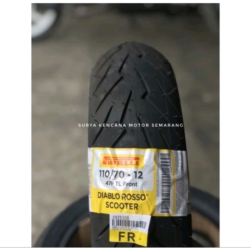 Ban depan Vespa Matic Sprint Pirelli Diablo Rosso Scooter 110 70 ring 12