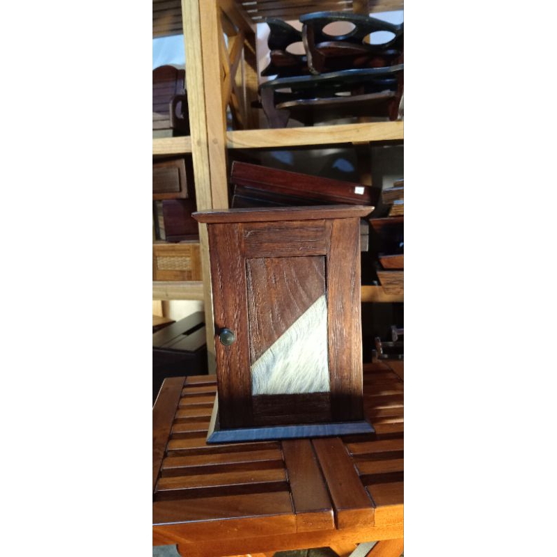 lemari perhiasan isi 3