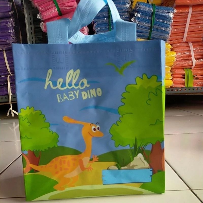 

TAS ULTAH DINO TAS SOUVENIR TEBAL DINO