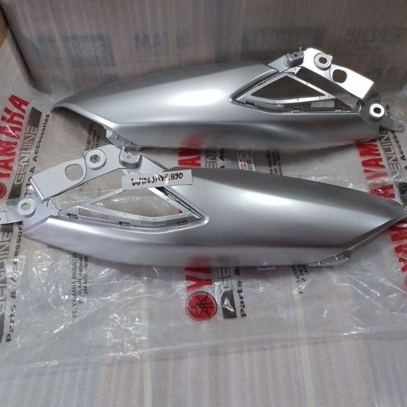 COVER BODY BODI SAMPAING NMAX NEW SILVER 2020-2021 ORIGINAL YAMAHA