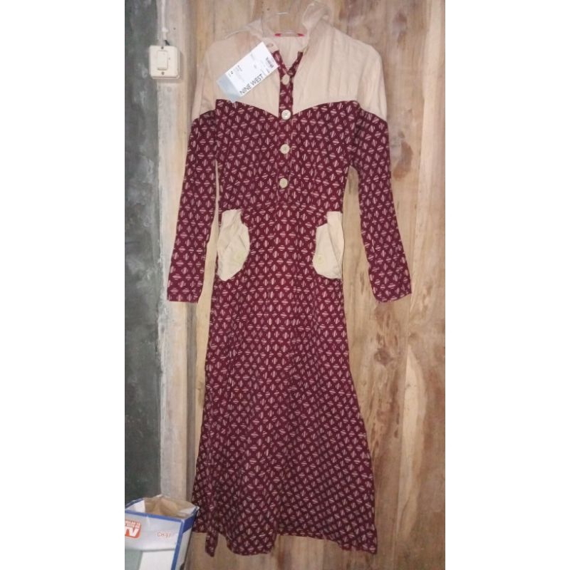 Gamis Maroon Motif Batik Simple