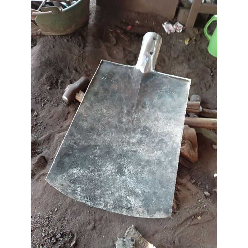 Lempak/sekop baja isen