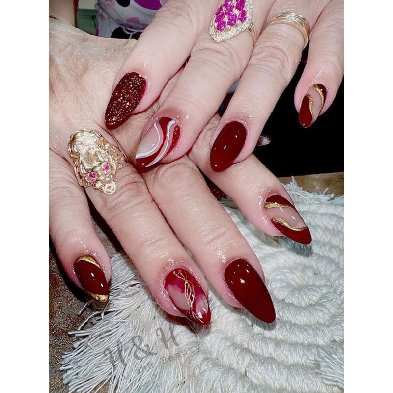 FAKE NAILS MAROON