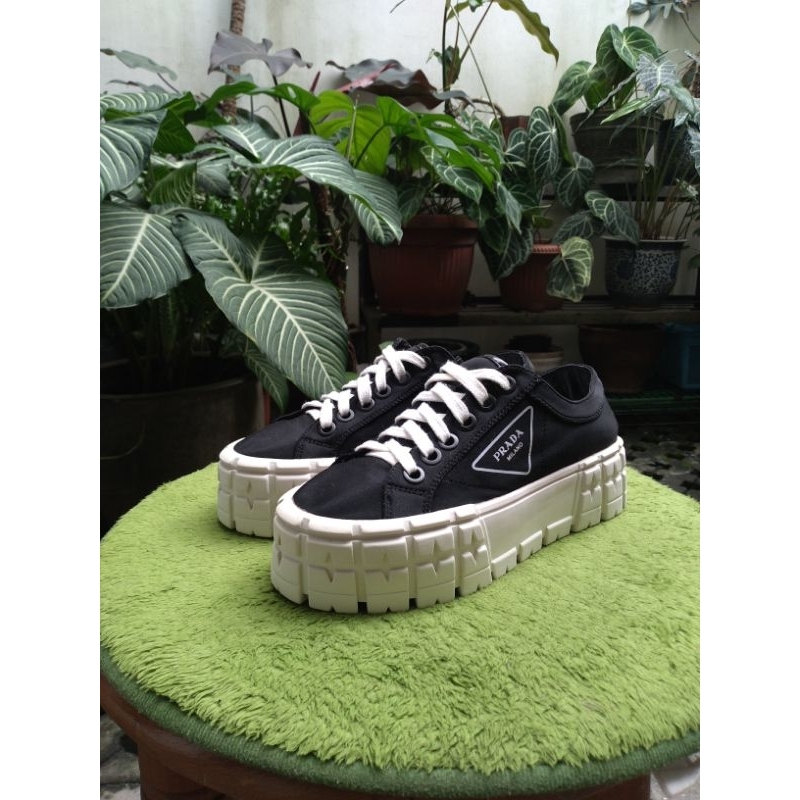 sneakers ala Prada size 37