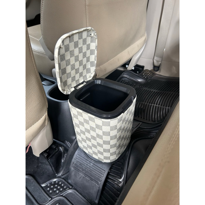 Tempat Sampah Mobil Kulit motif kotak kotak putih