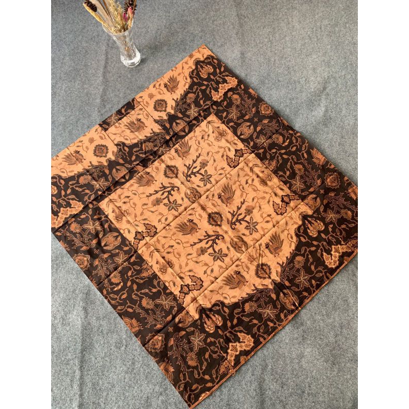 Kain Batik Solo Katun Semi Pola Tulis wahyutemurun