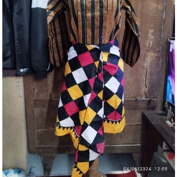 Jarik Poleng Jadi/ Sapit Urang khas Bali instan tinggal pakai/ Sembong Poleng Bali Anak dan Dewasa