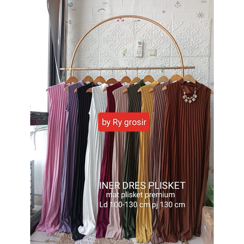 Iner Dres Plisket Premium Tanpa Lengan Polos