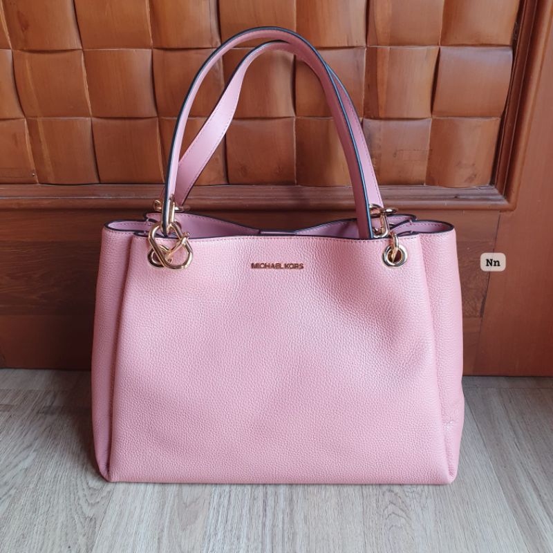 tas trisha large triple gusset shoulder bag primrose pink