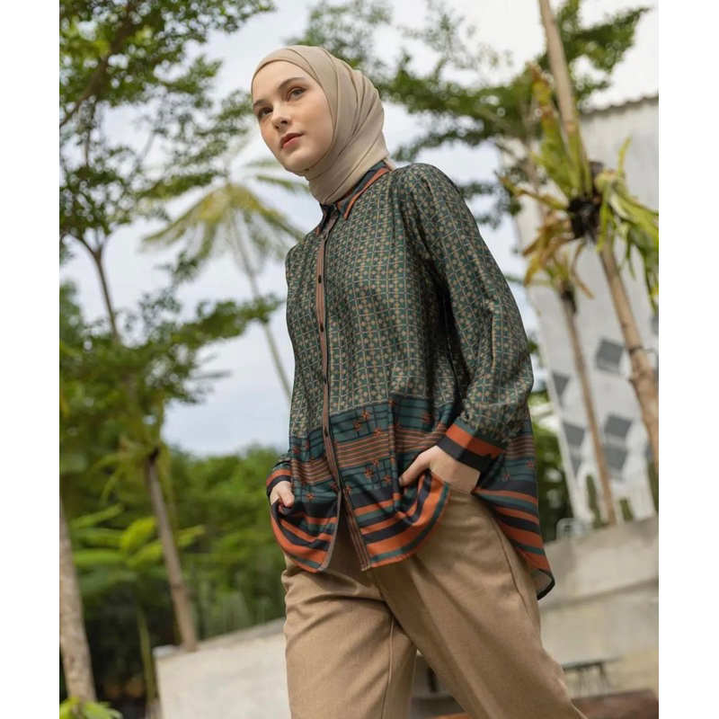 Preloved Asha Dress shanaya shirt size s heaven lights HL