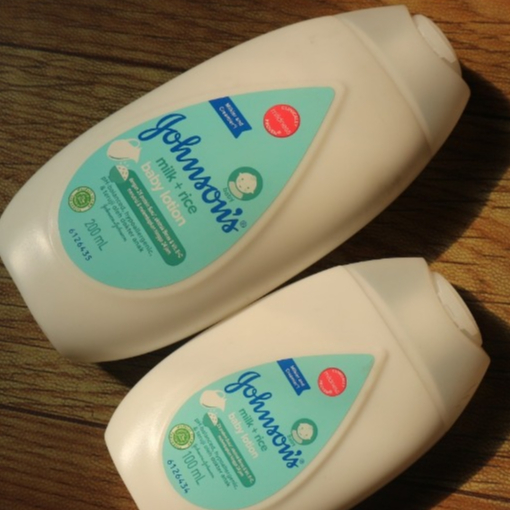 JOHNSON"S MILK RICE BODY LOTION