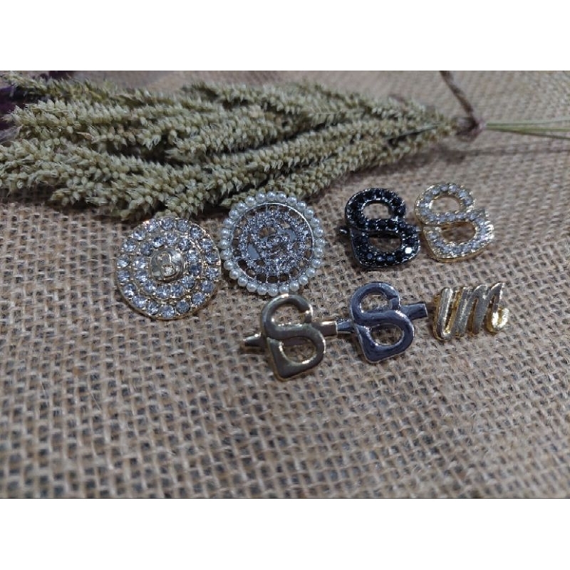 Bross Buttonscarves KW / Bross Buttonscarves KW Mini / Bross Bahu / Bross Peniti / Brooch Buttonscar