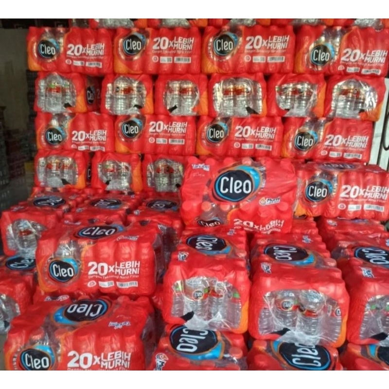 

CLEO mineral water 220ml 1 packs isi 24 botol | air minum kemasan