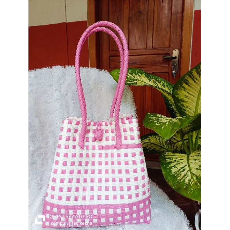 tas anyaman plastik jali jali premium pink size L