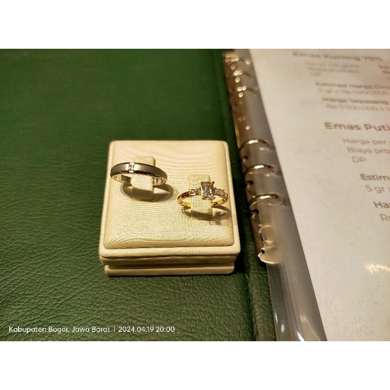 cincin emas pernikahan / lamaran 24 karat