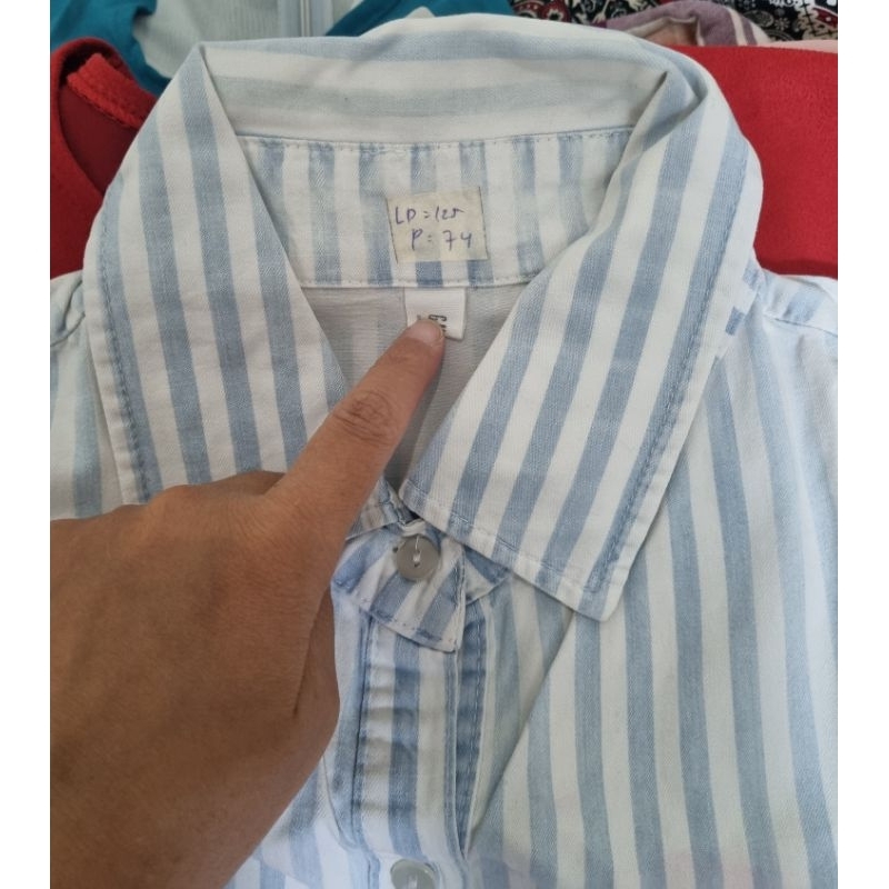 Kemeja Salur Biru