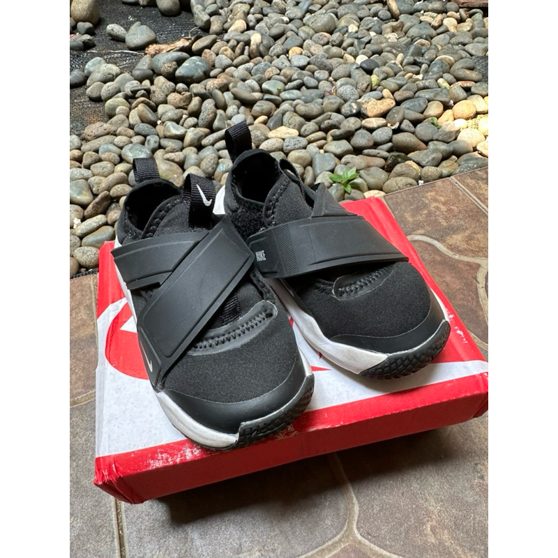 PRELOVED Nike Flex Advance Sepatu Anak