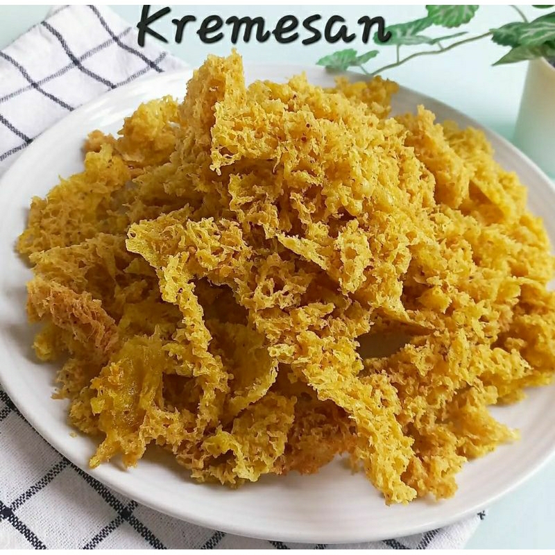 

kremesan gurih renyah- cocok untuk lauk makan