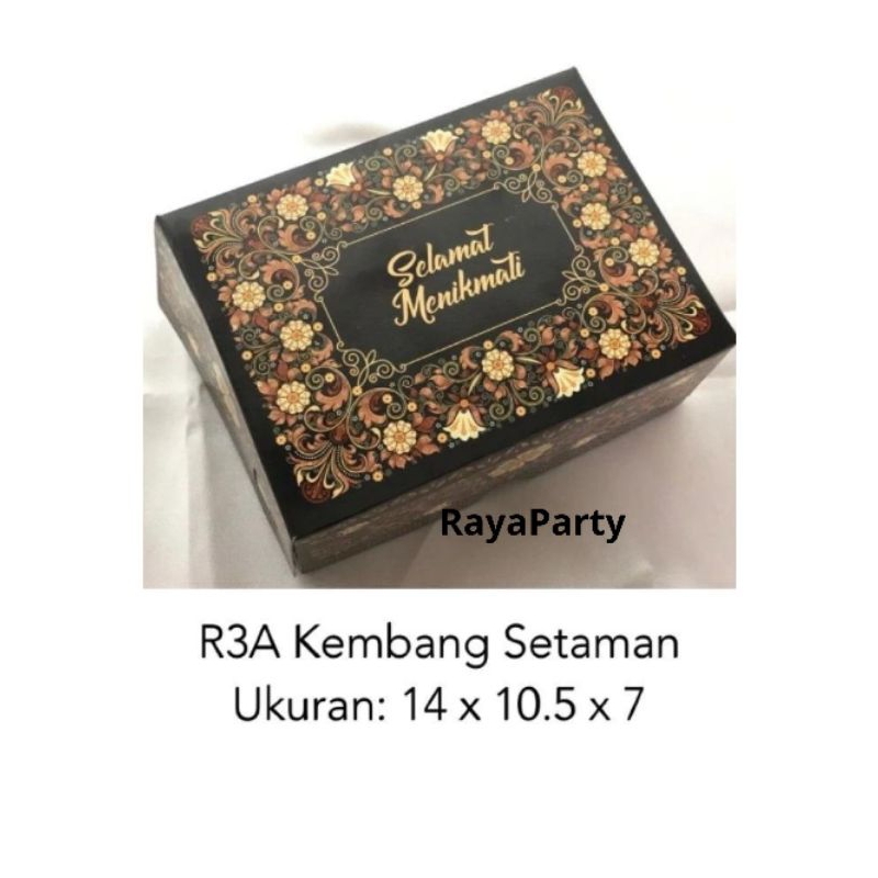 

Dus R10 Kembang Setaman 22 x 22 x 7 cm / Dus Kue Hajatan / Dus Nasi Motif / Dus Snack Roti Kue / Box Nasi