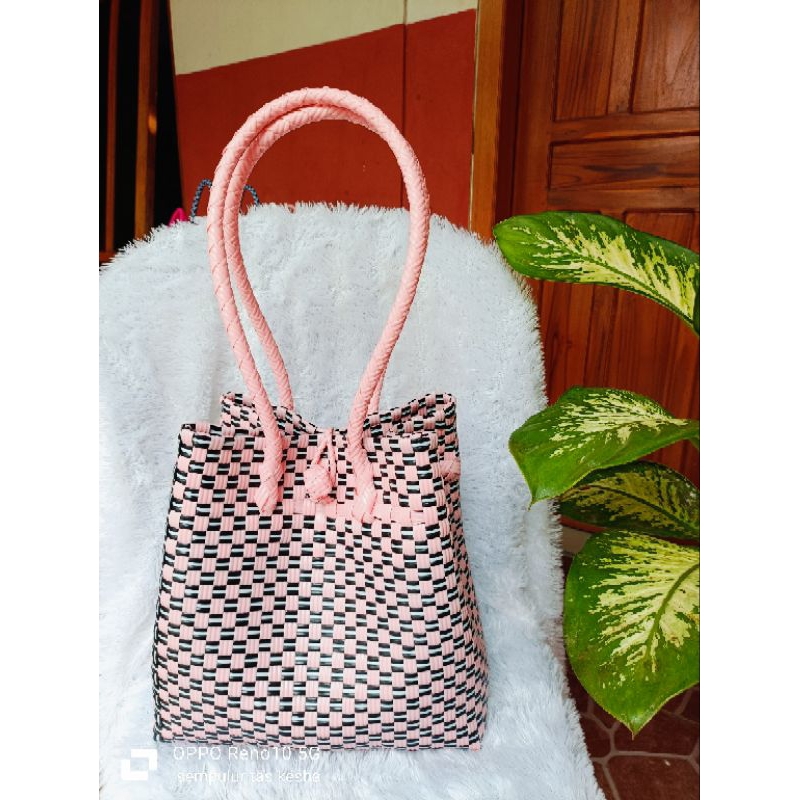 tas anyaman plastik jali jali keesha size L