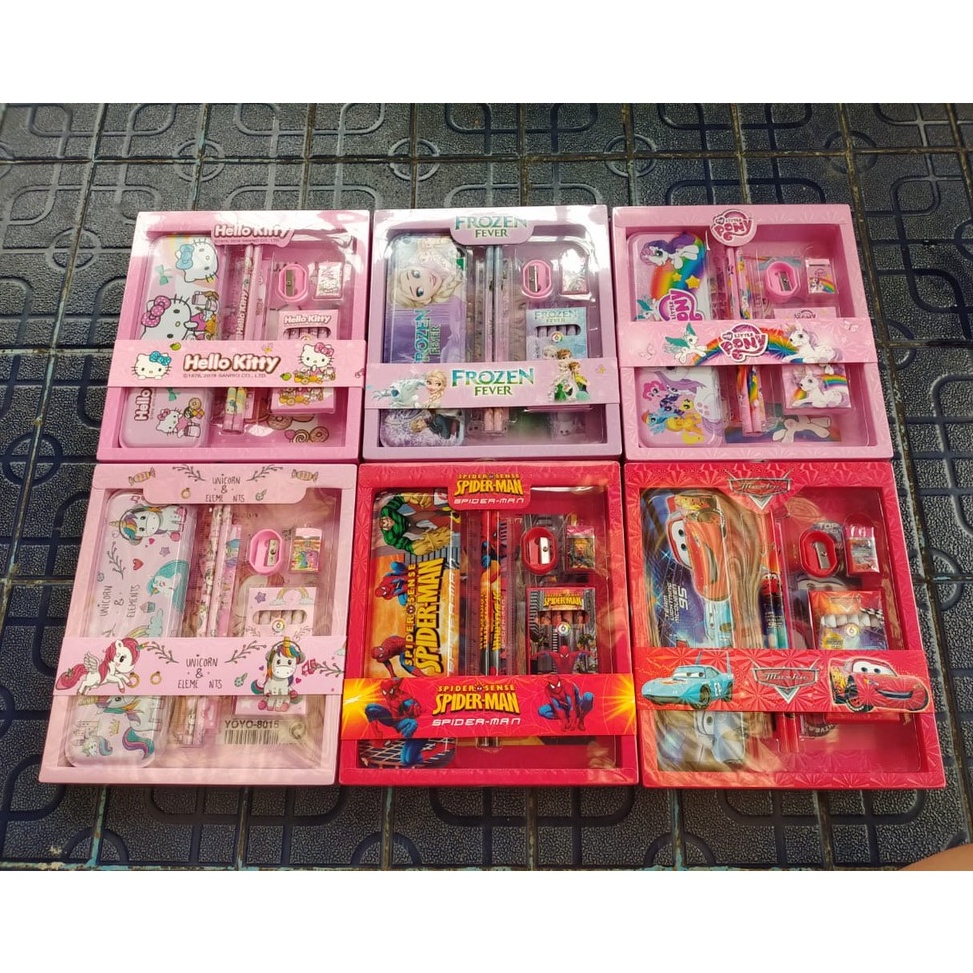 

ART U26R 1 Set Alat Tulis Anak YOYO 816 Motif Spiderman Cars Frozen Hellokitty