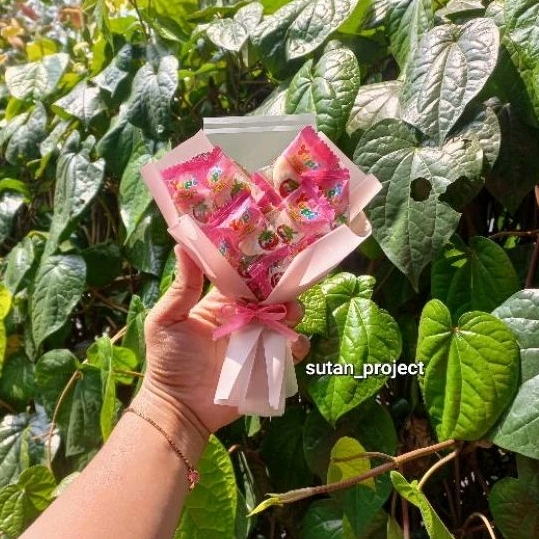 

(READY / TIDAK PO) Buket Snack Yupi Mini Love / buket yupi mini