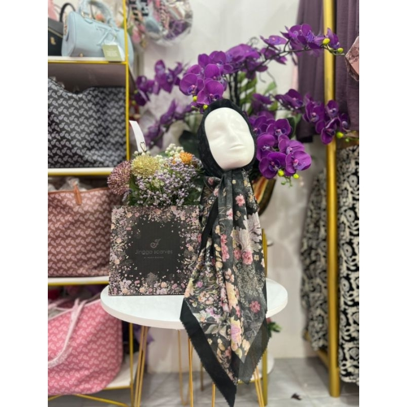 scarf mona motif jingga scarves