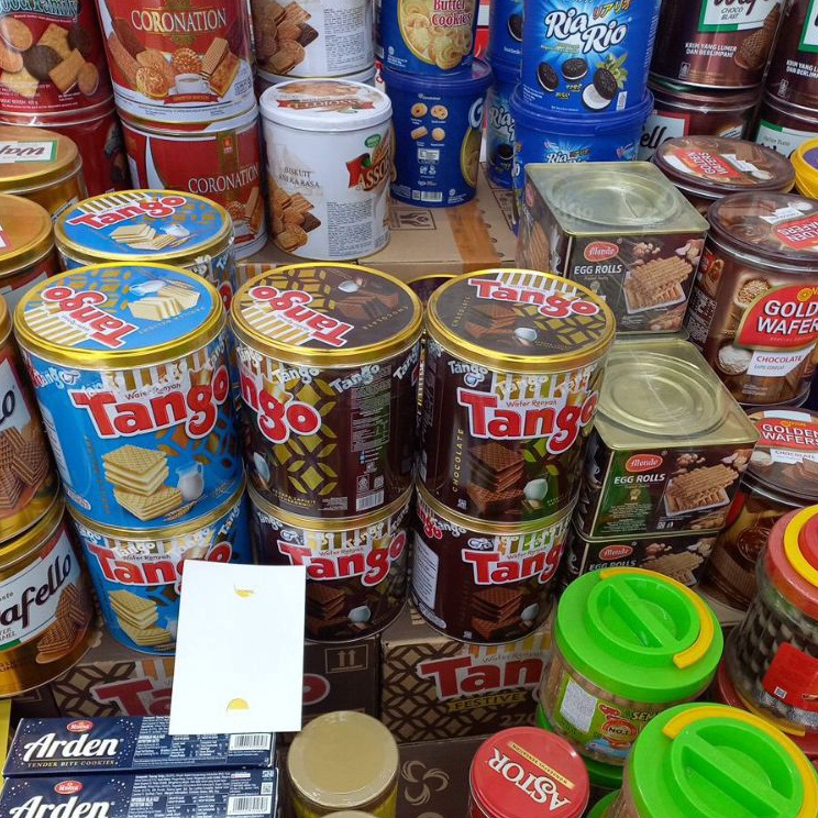 

Jangan ketinggalan Aneka Jajan Kaleng Lebaran