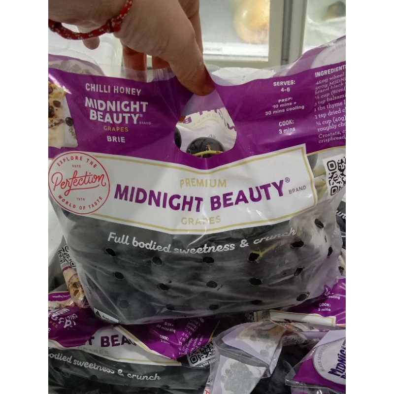 Anggur Hitam Midnight beauty