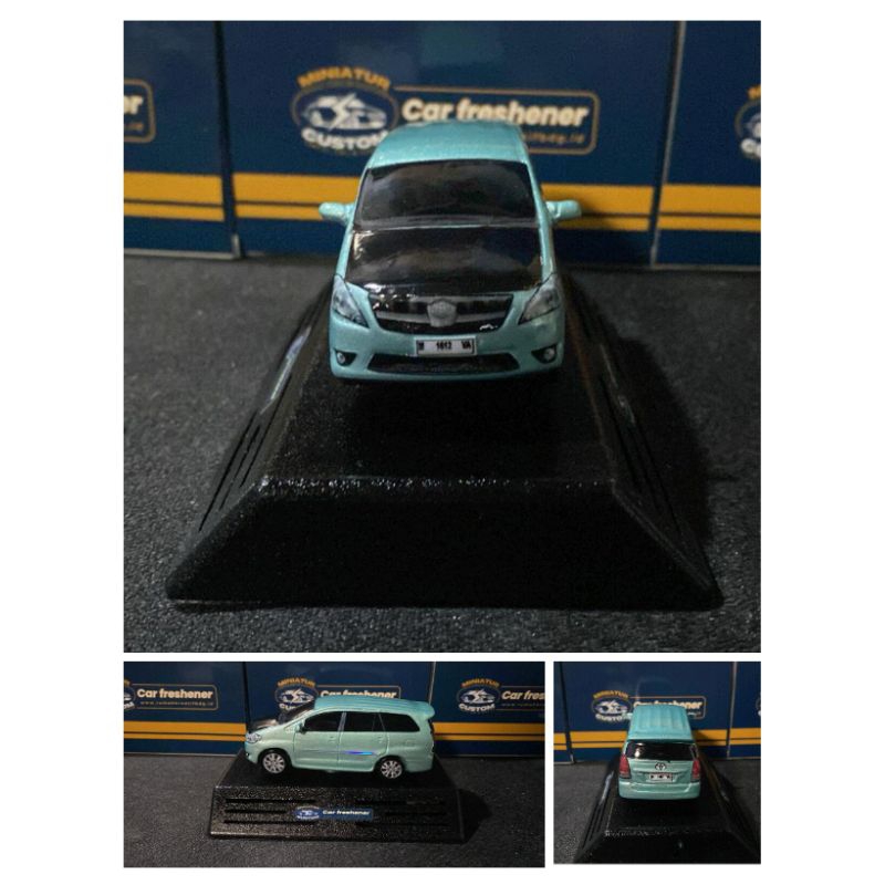 {Skala 1 : 45} Pajangan Interior Mobil Miniatur Innova 2005