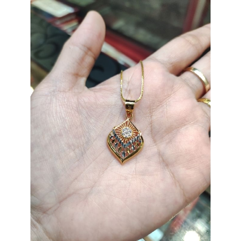 liontin 2 warna | emas 16k | emas 700 | UBS | 1.7gram