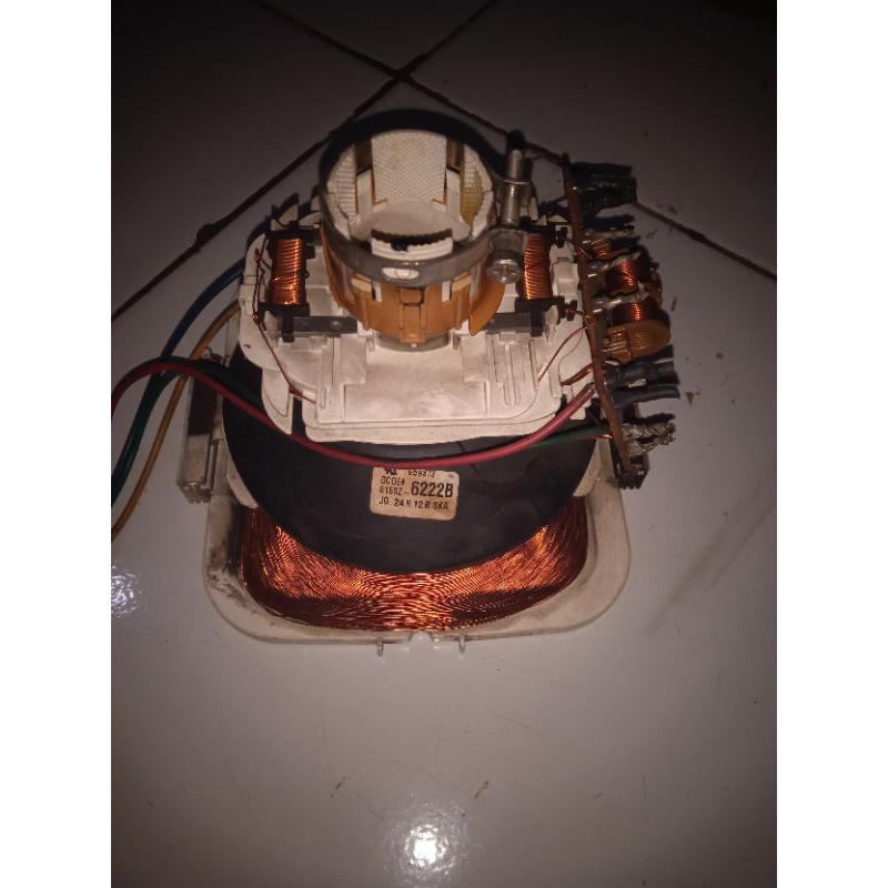 defleksi yoke tv sarp slim 21 inchi kode 6222B second